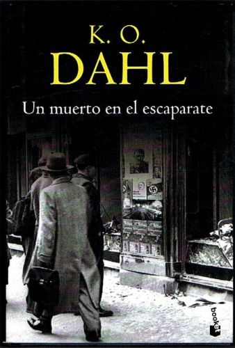 Portada del libro de UN MUERTO EN EL ESCAPARATE.